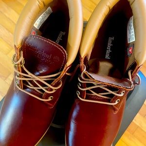 Men timberland new waterproof authenic boots size 11 box included brown in color